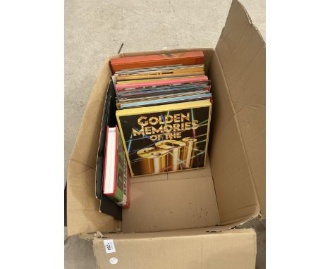 AN ASSORTMENT OF VINTAGE LP RECORDS 
