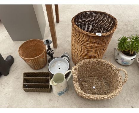 AN ASSORTMENT OF ITEMS TO INCLUDE WICKER BASKETS, AN ENAMEL JUG AND A COPPER PLANTER ETC 