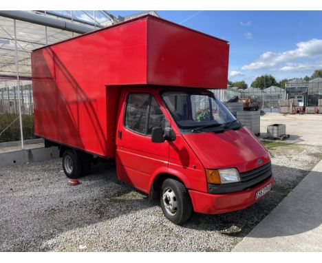 A 1989 TRANSIT LUTON. REGISTRATION G563 PVU. 2 LITRE PINTO PETROL ENGINE. 10 MONTHS MOT. THREE REGISTERED OWNERS, TWO BEING T