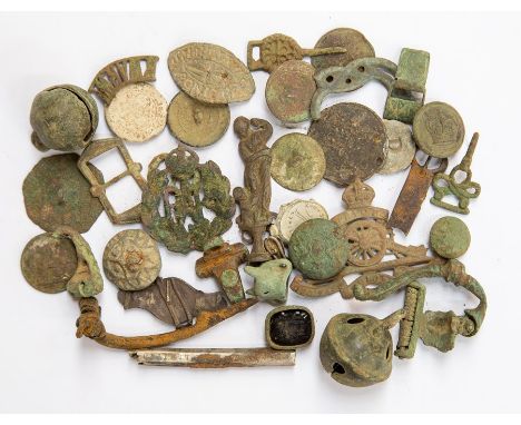 A bulk lot of various metal detecting finds, Roman to modern. Of note in this lot, five Roman brooches (various types, includ