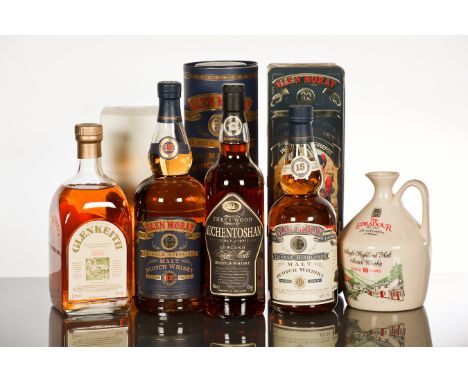 GLEN MORAY 15 YEAR OLD 'HIGHLAND REGIMENTS' 
Single Speyside Malt Whisky. 70cl, 40% volume, in Black Watch Royal Highland Reg