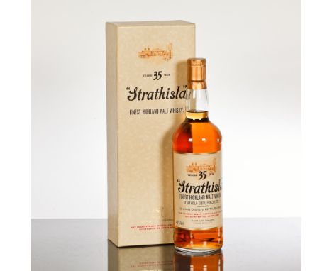 STRATHISLA 35 YEAR OLD BICENTENARY 
Single Highland Malt Whisky, bottled to commemorate the 200th anniversary of the distille