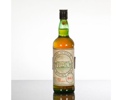 GLENDULLAN SMWS 84.1
Cask strength single Speyside malt whisky, distilled in December 1979 and bottled in April 1990 for the 