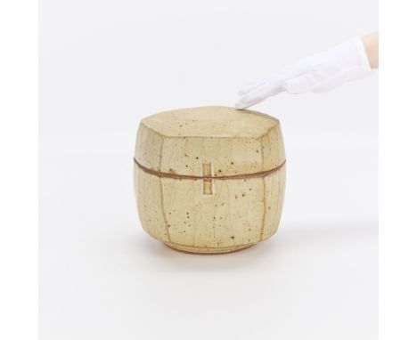 Warren MacKenzie (American, 1924-2018). Studio ceramic lidded pentagonal box. Stoneware with a buttermilk glaze. Not marked.W