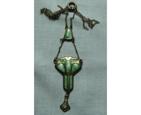 ART NOUVEAU ENAMEL PENDANT 