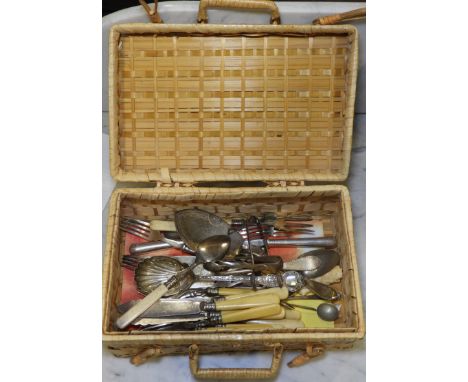 SMALL WICKER HAMPER OF CUTLERY  