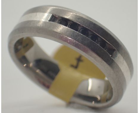 Gents titanium and black diamond ring size V