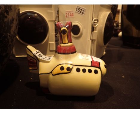 Lorna Bailey submarine teapot H: 15 cm