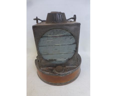 A GWR of Reading paraffin railway lamp. 
