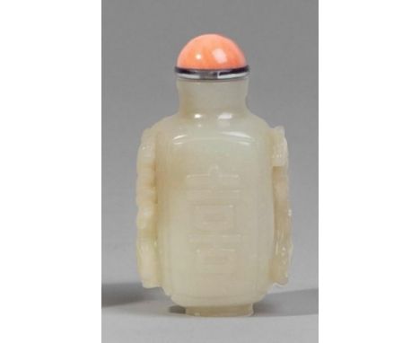 TABATIÈRE EN JADE BLANC1780-1850A WHITE JADE SNUFF BOTTLE1780-1850Of quadrangular shape with a flared mouth, carved in relief