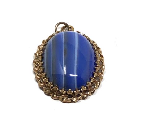 9ct gold vintage agate pendant (6.3g)