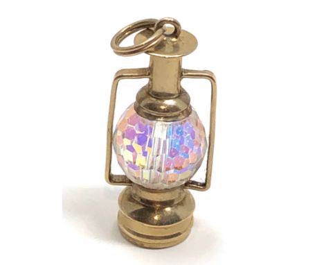 9ct gold vintage aurora borealis crystal oil lamp pendant/charm (5g)