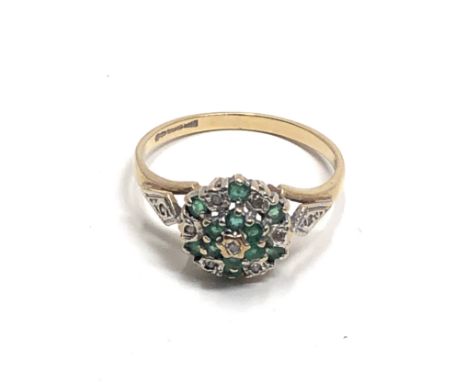 9ct gold vintage emerald and diamond dress ring (1.9g)