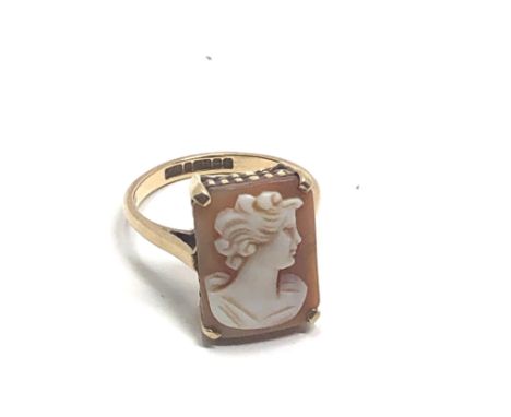 9ct gold vintage cameo ring (4.2g)