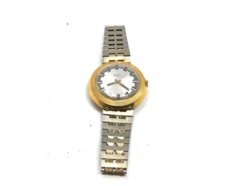 Vintage gents sekonda wristwatch  working but no warranty given 