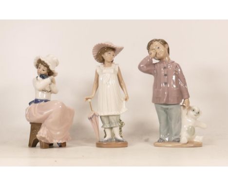 Three Nao Pottery Figures of Children including April Showers, Sleepy Head &amp; A big Hug, tallest 19.5cm (3) 