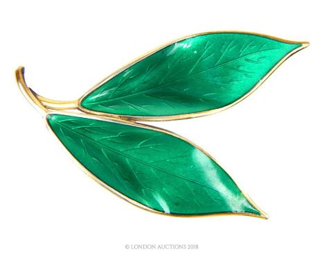 A large, vintage, silver gilt and emerald-green enamel leaf brooch by David Andersen, Norway, Stamped on the reverse, 7 x 6 c