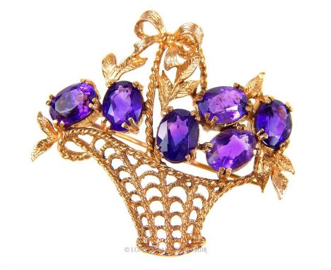 A 9 ct, yellow gold, vintage basket brooch set with six, oval-shaped, faceted natural amethysts, Dimensions: 3.8 x 4 cm, Weig