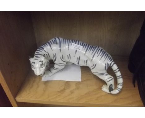 Ceramic blue and white tiger