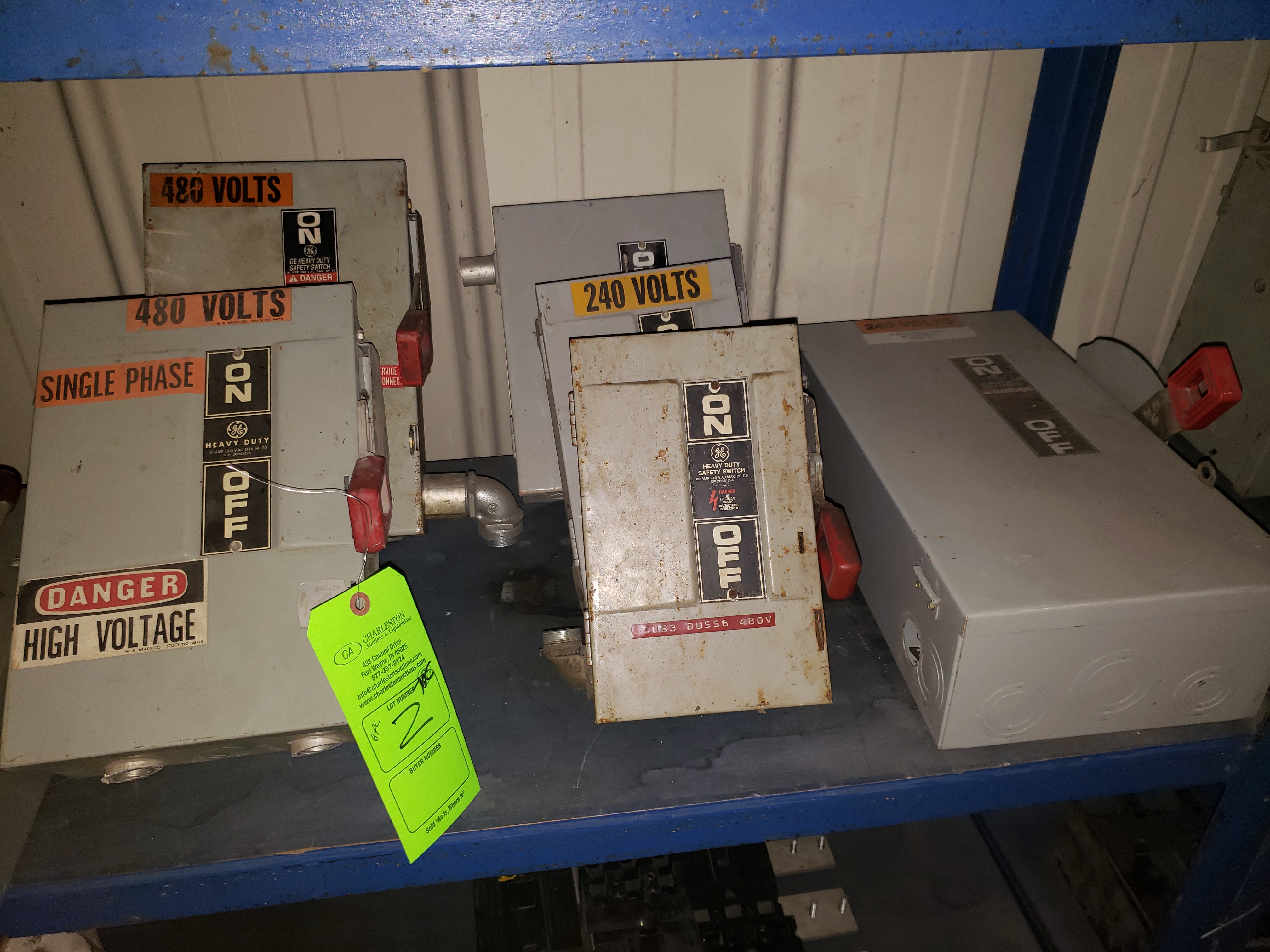 (2) GE HEAVY DUTY SAFETY SWITCHES 30AMP/600V/20HP (4) GE SWITCHES 240V