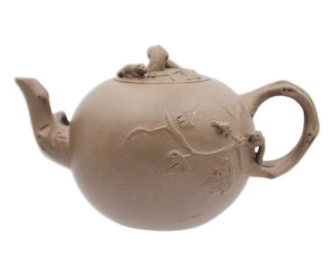 A Chinese Yixing teapot.  Height 7.5cm, width 12.5cm, depth 7.5cm.  Maurice Jenkins (1933-2022). North Cornwall collector. Ma