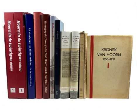 HOORN -- VELIUS, Th. Kroniek van Hoorn. Vert. d. J. Plekker &amp; R. Resoort. 2007. 2 vols. Obrds. -- B. BALTUS. Hoorn in de 