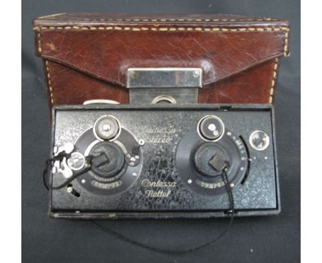 A CONTESSA NETTEL DUCHESSA STEREO CAMERA with crackle enamel finish, having a pair of Karl Zeiss Jena no. 512347F6.5 lenses w