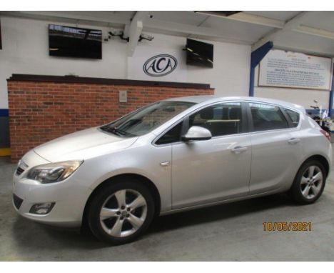 Make &amp; Model: Vauxhall Astra SRIDate of Reg: DY61 TXUColour: Silvercc: 1398MoT: 24-03-2022Fuel Type: PETROLMileage: 85kTr
