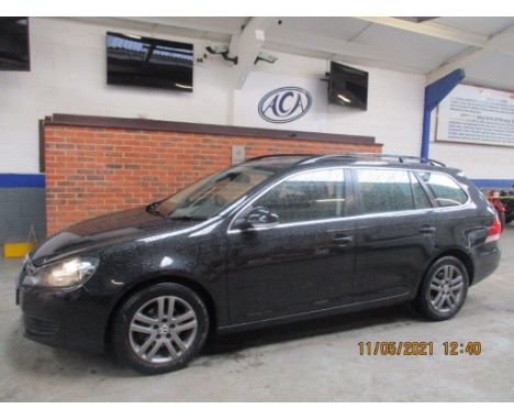 Make &amp; Model: VW Golf 1.6 TDI SE B/M EstDate of Reg: SH60 WJFColour: Blackcc: 1598MoT: 07-07-2021Fuel Type: DIESELMileage