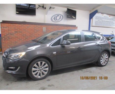 Make &amp; Model: Vauxhall Astra Elite AutoDate of Reg: YA63 VGKColour: Greycc: 1598MoT: 02-02-2022Fuel Type: PETROLMileage: 