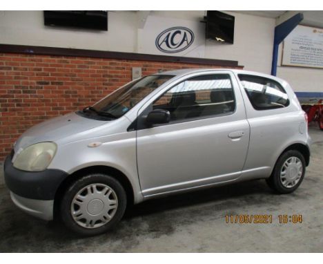 Make &amp; Model: Toyota Yaris GSDate of Reg: X68 GDCColour: Silvercc: 998MoT: 15-12-2021Fuel Type: PETROLMileage: 75KTransmi