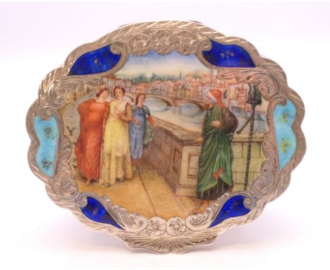 A Continental 800 silver and enamel compact. 9.5 cm wide. 112.4 grammes total weight.