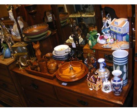 An assortment of collectable ceramic and metal ware, including Wedgewood Jasperware