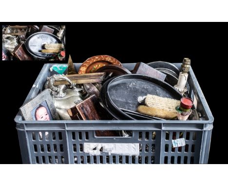 Boxed of Mixed Collectibles including 6 vintage brandy cups in wooden case; assorted loose cutlery; boxed set of fish knives 