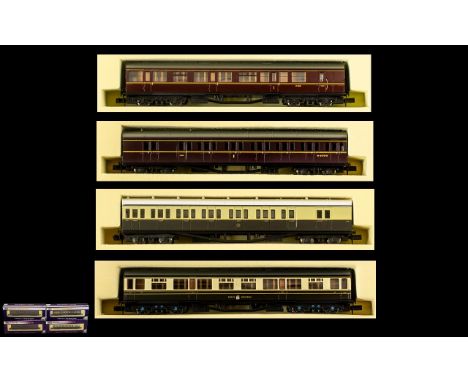 DApol Model Railways Collection of Four N Gauge 1.148 Scale Models Railway Coaches for Adult Collectors 1. B 007 GWR B Set Co