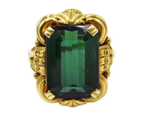 14ct gold green tourmaline ring in scroll mount Condition Report Approx 4.1gm, size K, tourmaline = 13mm x 9mmClick here for 