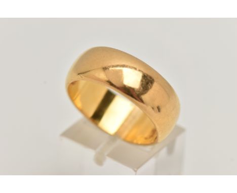 A 22CT GOLD WIDE POLISHED BAND, approximate band width 8.2mm, hallmarked 22ct Birmingham, ring size R 1/2 centre, approximate