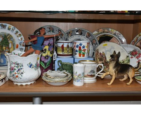 A GROUP OF NAMED CERAMICS, comprising a Royal Doulton 'Old English Coaching Scenes' dish , four Royal Doulton cabinet plates 