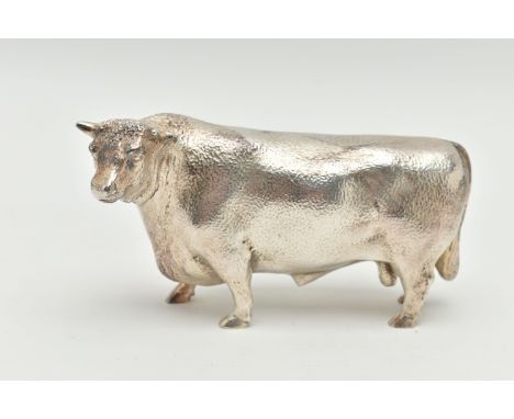 AN ELIZABETH II SILVER BULL FIGURE, textured surface, maker Albert Edward Jones, Birmingham 1978, approximate height 8cm x le