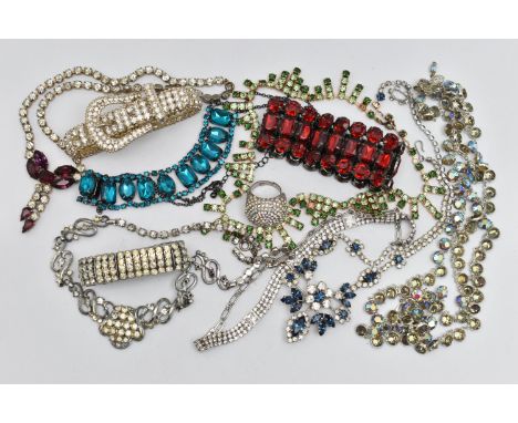 ASSORTED PASTE SET JEWELLERY, to include necklaces, bracelets, a large paste set ring etc