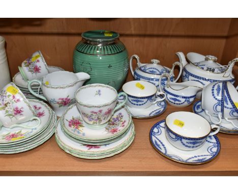 A GROUP OF WEDGWOOD TEAWARE, a Wedgwood tea set decorated with blue floral swags, gilt edged on a white ground, comprising te