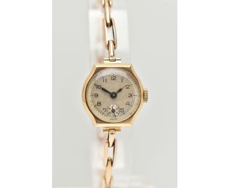 A 1920S LADIES 9CT GOLD WRISTWATCH, manual wind, round silvered dial, Arabic numerals, blue steel hands, subsidiary dial at t