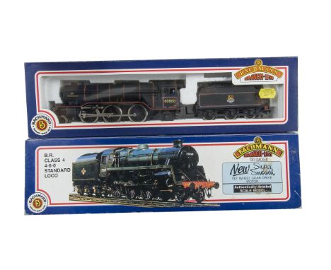 Bachmann 00 gauge BR green Steam Locomotives and tenders, 31-551 V2 Class 60800 'Green Arrow' and 31-104 Standard Class 4 750