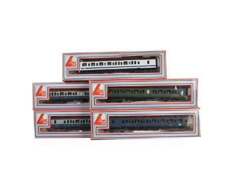 Lima 00 Gauge Class 101/117 Diesel Multiple Units in various BR liveries, BR green 3-Car, BR blue 2-Car, BR blue/grey 3-Car a