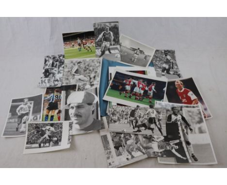 Arsenal Football press photos - collection of 40 photos both black & white and colour from the 1980s and 1990s featuring many