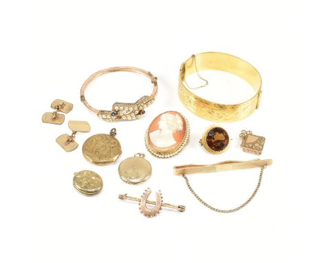 An assorted collection of gold plated jewellery. The lot to include an etched hinged bangle bracelet marked 'gold metal cored