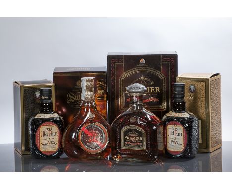 JOHNNIE WALKER SWING
Blended Scotch Whisky. For Venezuelan market. 75cl, 43% volume, in carton. 
JOHNNIE WALKER PREMIER DECAN