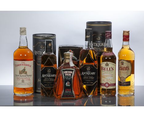 THE ANTIQUARY 12 YEAR OLD
Blended Scotch Whisky. 1litre, 40% volume, in tube.
THE ANTIQUARY 12 YEAR OLD
Blended Scotch Whisky