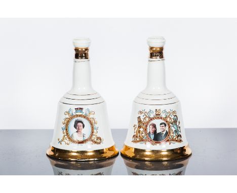BELL'S QUEEN'S 60TH BIRTHDAY DECANTER 
Blended Scotch Whisky in white Wade ceramic decanter. 75cl, 43% volume.
BELL'S 1986 AN
