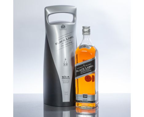 JOHNNIE WALKER BLACK LABEL VODAPHONE MACLAREN MERCEDES LIMITED EDITION
Blended Scotch Whisky, aged 12 Years. 1 L, 43% volume,